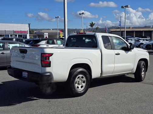 2025 Nissan Frontier S