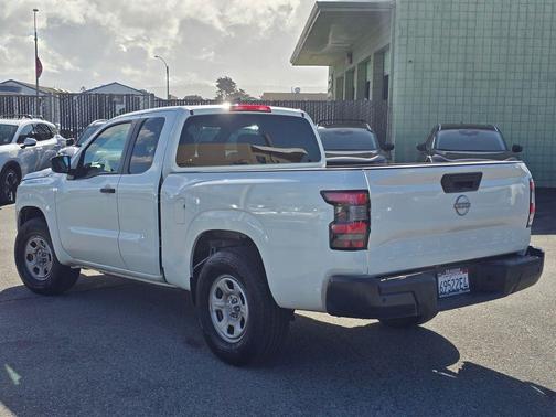 2025 Nissan Frontier S