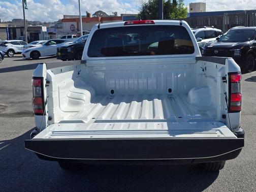 2025 Nissan Frontier S