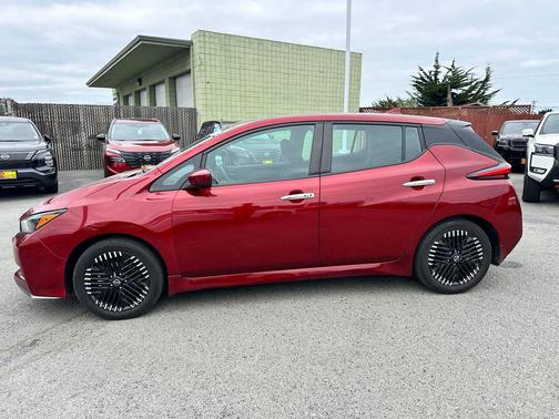 Scarlet Ember 2024 Nissan Leaf SV PLUS