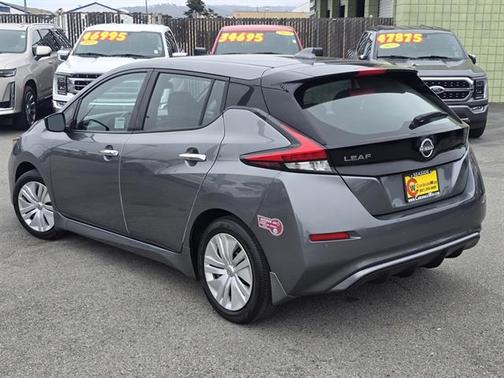 2024 Nissan Leaf S