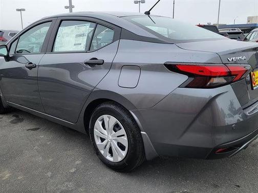 2025 Nissan Versa 1.6 S