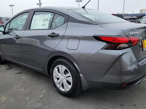 2025 Nissan Versa 1.6 S