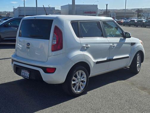 2013 Kia Soul +