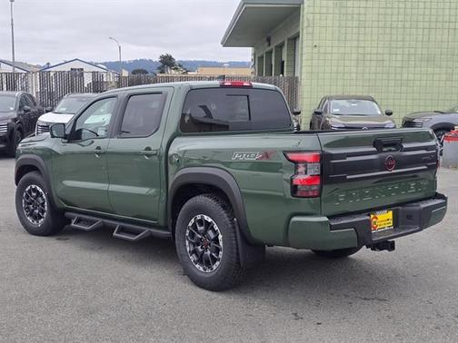 2025 Nissan Frontier PRO-X