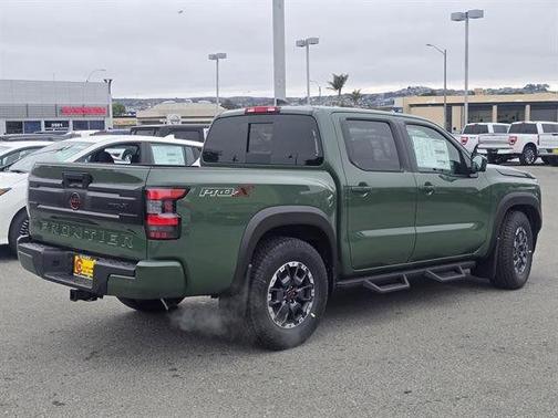 2025 Nissan Frontier PRO-X