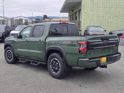 2025 Nissan Frontier PRO-X