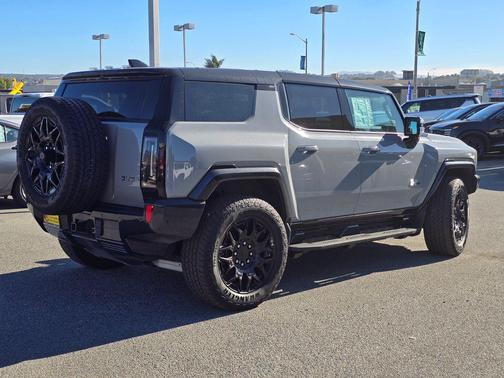 2025 GMC HUMMER EV SUV 2X
