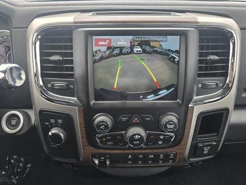 2018 RAM 2500 Laramie Crew Cab 4x4 6'4' Box