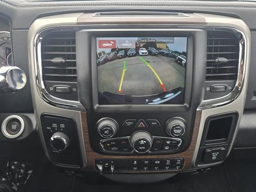 2018 RAM 2500 Laramie Crew Cab 4x4 6'4' Box