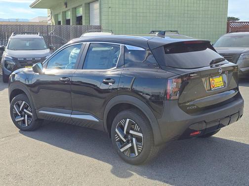 Super Black 2026 Nissan Kicks SV