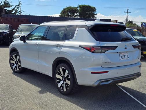 2025 Mitsubishi Outlander SEL 2.5 2WD