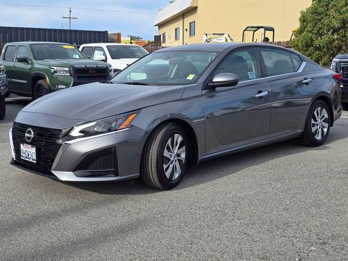 2023 Nissan Altima S FWD