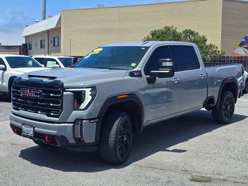 Thunderstorm Gray 2024 GMC Sierra 2500 AT4