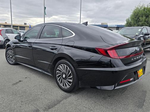 2023 Hyundai SONATA Hybrid Limited