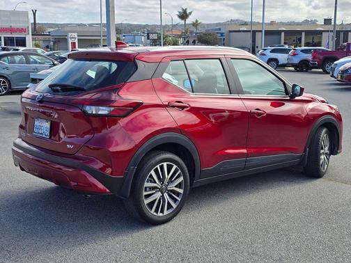 2023 Nissan Kicks SV