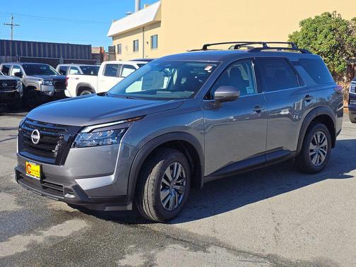 Gun Metallic 2026 Nissan Pathfinder SV