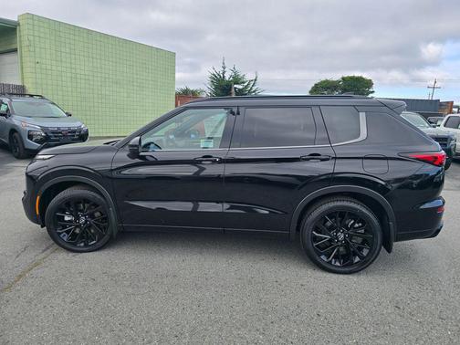 Cosmic Black 2026 Nissan Rogue Platinum
