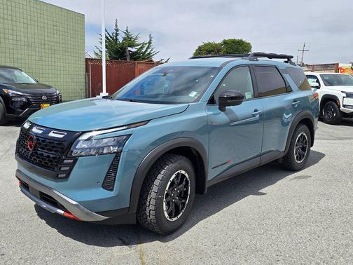 Baltic Teal 2026 Nissan Pathfinder Rock Creek