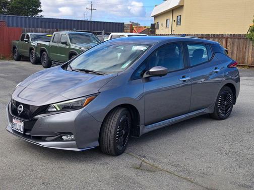 2024 Nissan Leaf SV PLUS