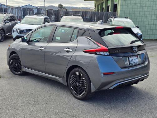 2024 Nissan Leaf SV PLUS