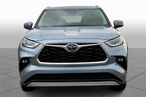 2021 Toyota Highlander Hybrid Platinum