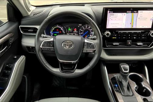 2021 Toyota Highlander Hybrid Platinum