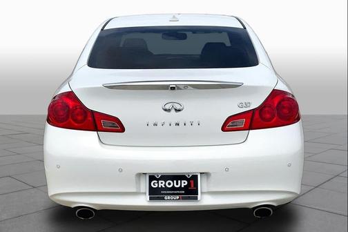 Moonlight White 2013 INFINITI G37 Journey
