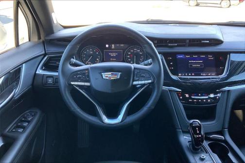 2025 Cadillac XT6 Premium Luxury FWD