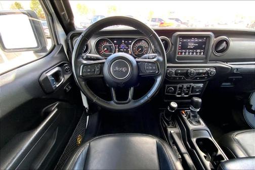 2022 Jeep Gladiator Sport