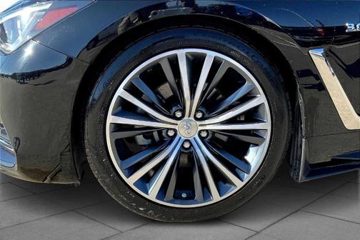 2018 INFINITI Q60 3.0t LUXE