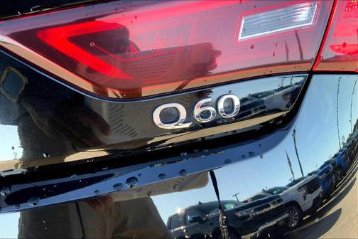 2018 INFINITI Q60 3.0t LUXE