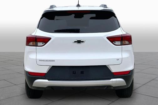 Summit White 2024 Chevrolet Trailblazer LT