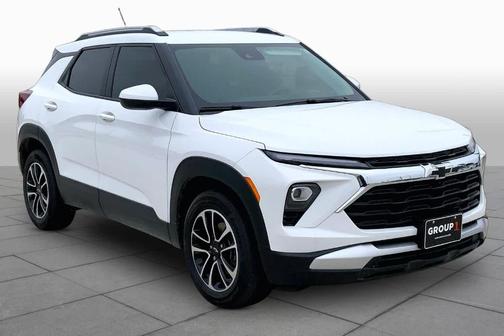 Summit White 2024 Chevrolet Trailblazer LT