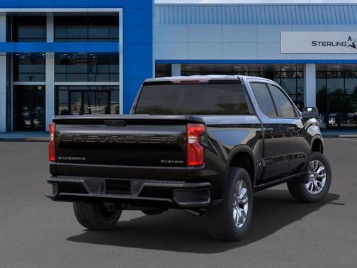 2025 Chevrolet Silverado 1500 Custom