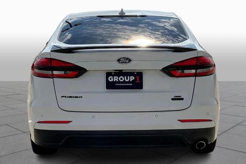 2020 Ford Fusion SE