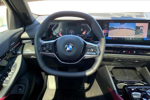 2025 BMW 530 i