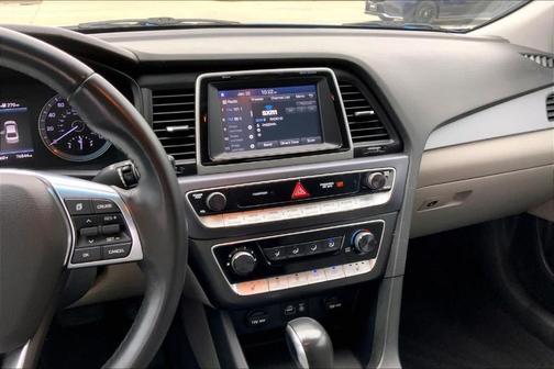 2018 Hyundai SONATA SEL