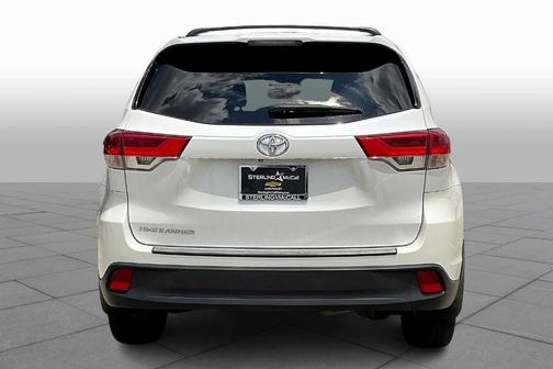 2017 Toyota Highlander LE