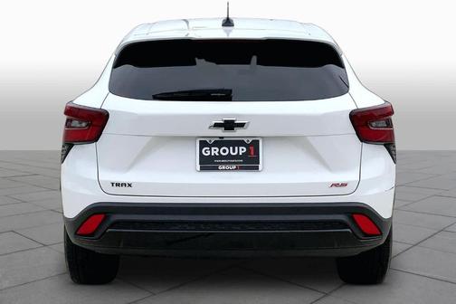 Summit White 2025 Chevrolet Trax 1RS