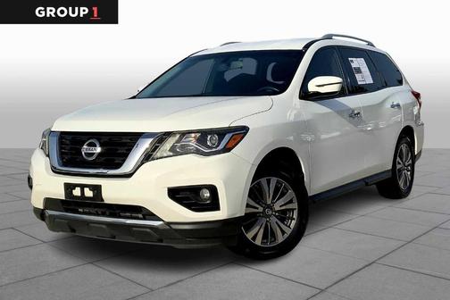 2017 Nissan Pathfinder SV