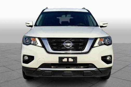 2017 Nissan Pathfinder SV