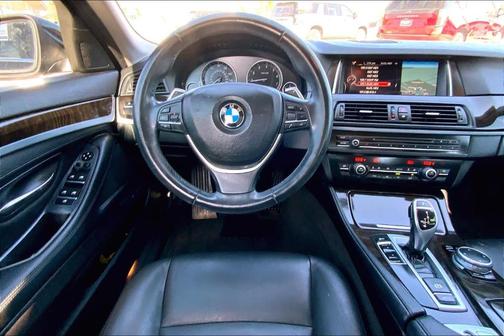 2016 BMW 528 i