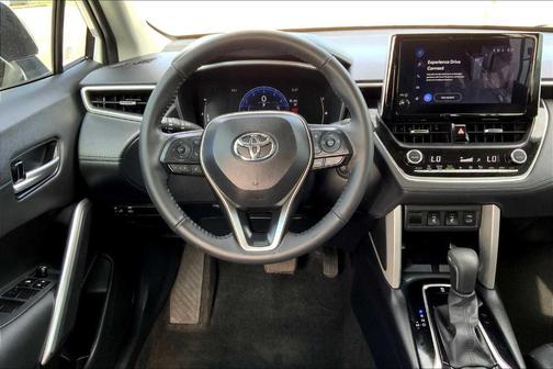 2024 Toyota Corolla Cross XLE
