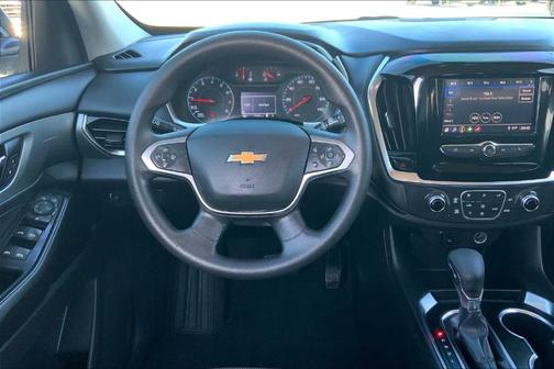 2021 Chevrolet Traverse LS