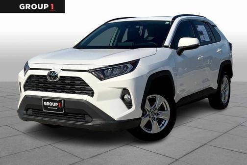 2020 Toyota RAV4 XLE
