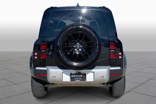 2025 Land Rover Defender P300