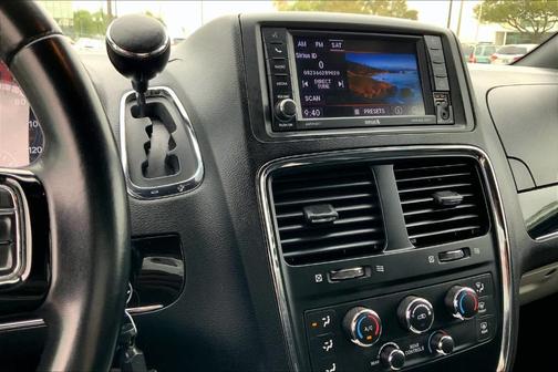 2020 Dodge Grand Caravan SXT