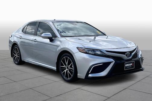 Celestial Silver Metallic 2024 Toyota Camry SE