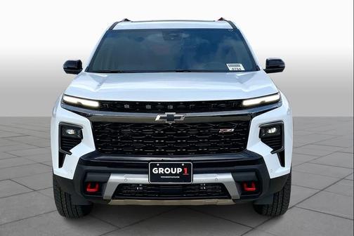 Polar White Tricoat 2026 Chevrolet Traverse AWD Z71